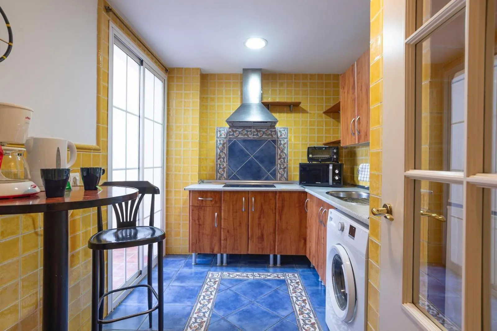 New Gr0-Flat With Private Backyard In Malaga Center Apartment